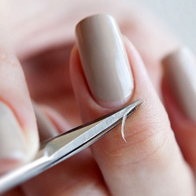 Уход за ногтями рук